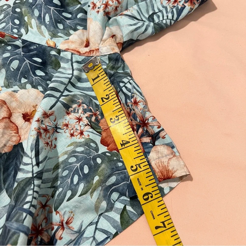Franks Maui Sky Floral Print Mid Length Swim Trunks Lightweight Quick Dry Size M